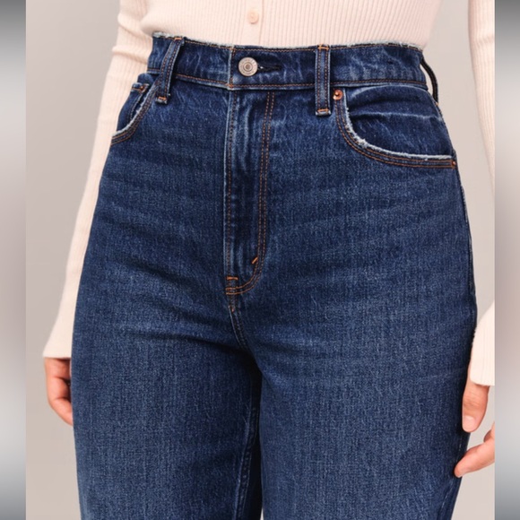 Abercrombie & Fitch Curve Love ’90s Straight Ultra High Rise Jeans 24 00S - Picture 3 of 7